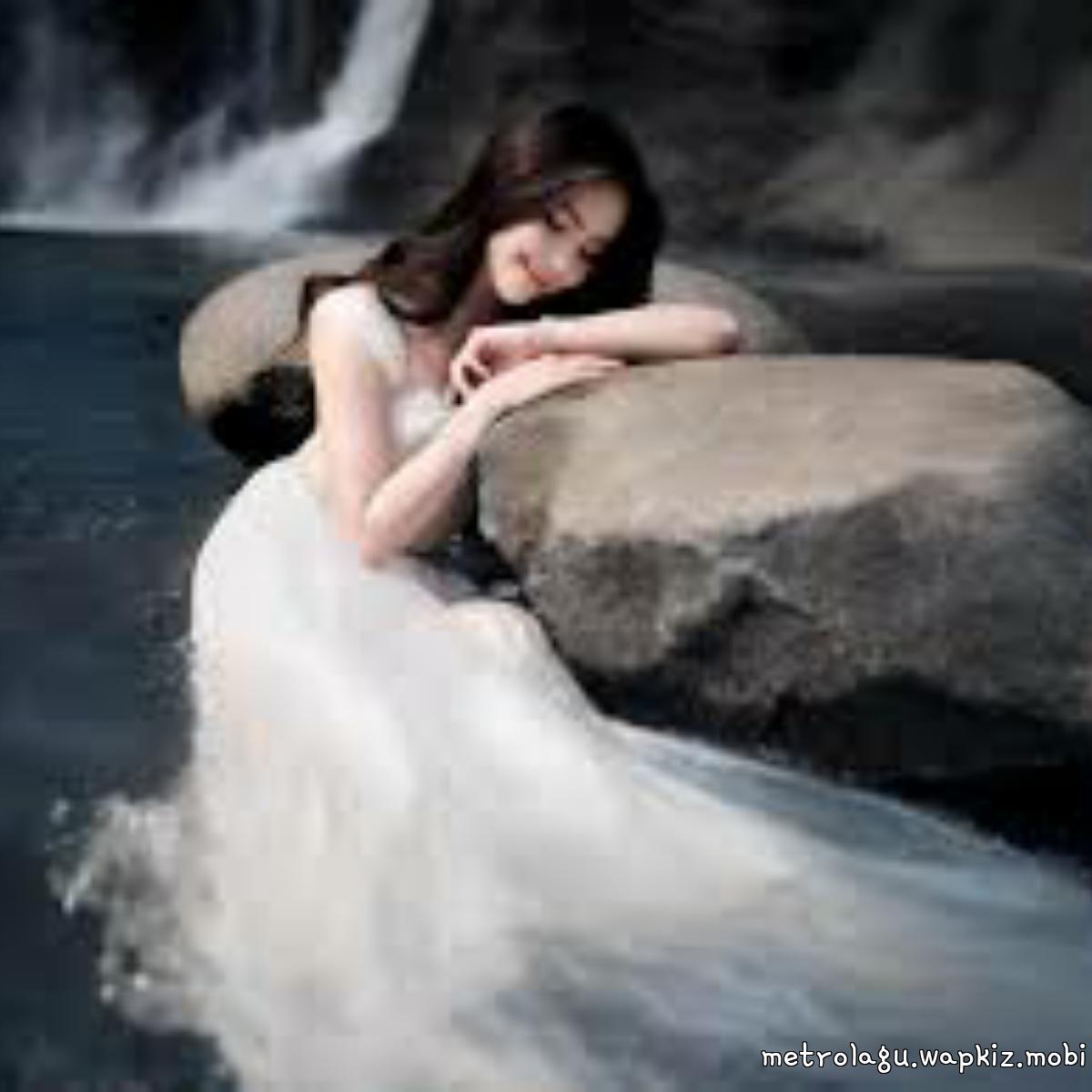 Cover lagu Agatha Chelsea - Nyaman di Wallkpop