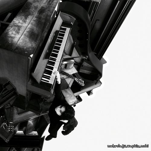 Cover lagu BIG Naughty - MUSIC (Feat. LEE CHANHYUK) di Wallkpop