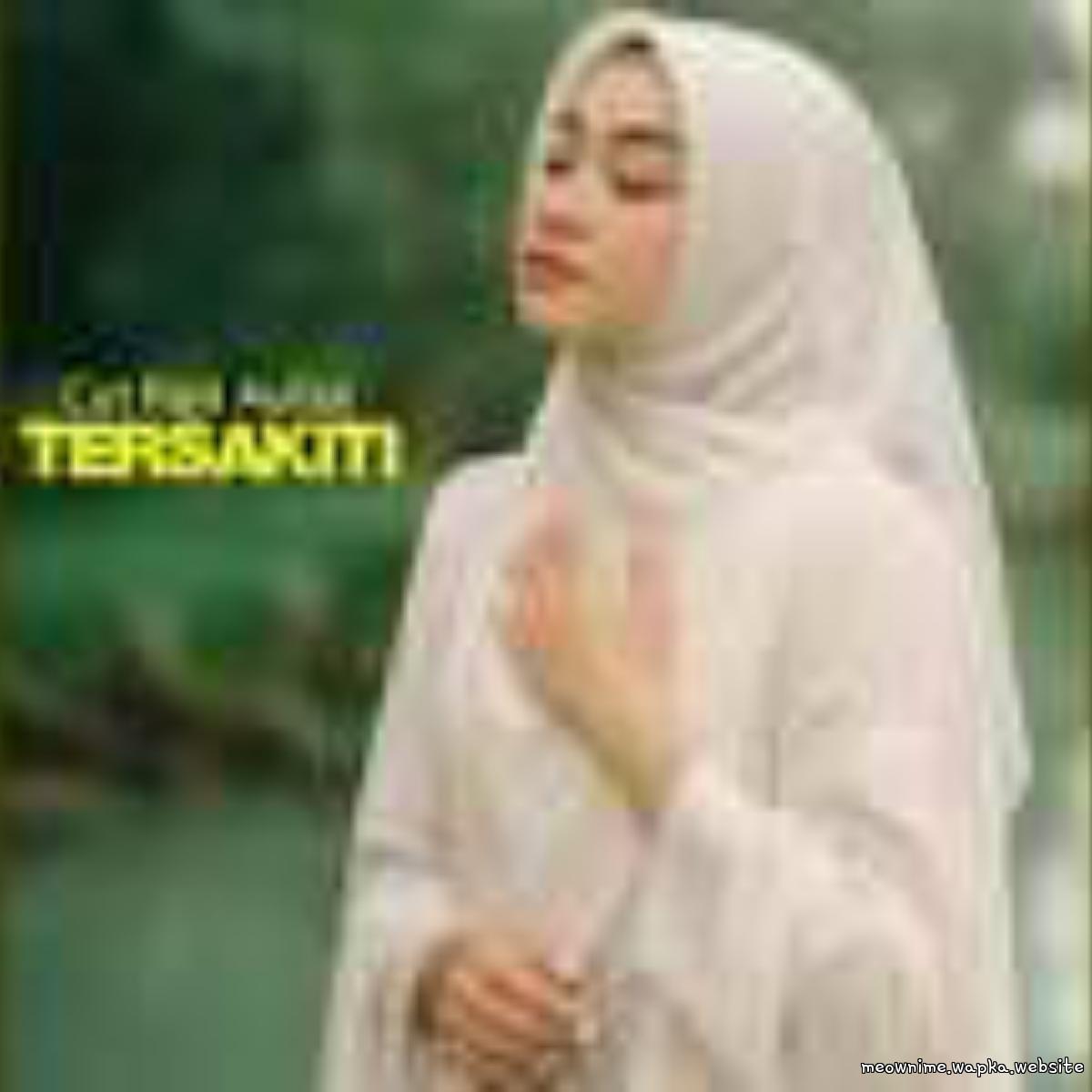 Cover lagu Cut Rani Auliza - Tersakiti di Wallkpop