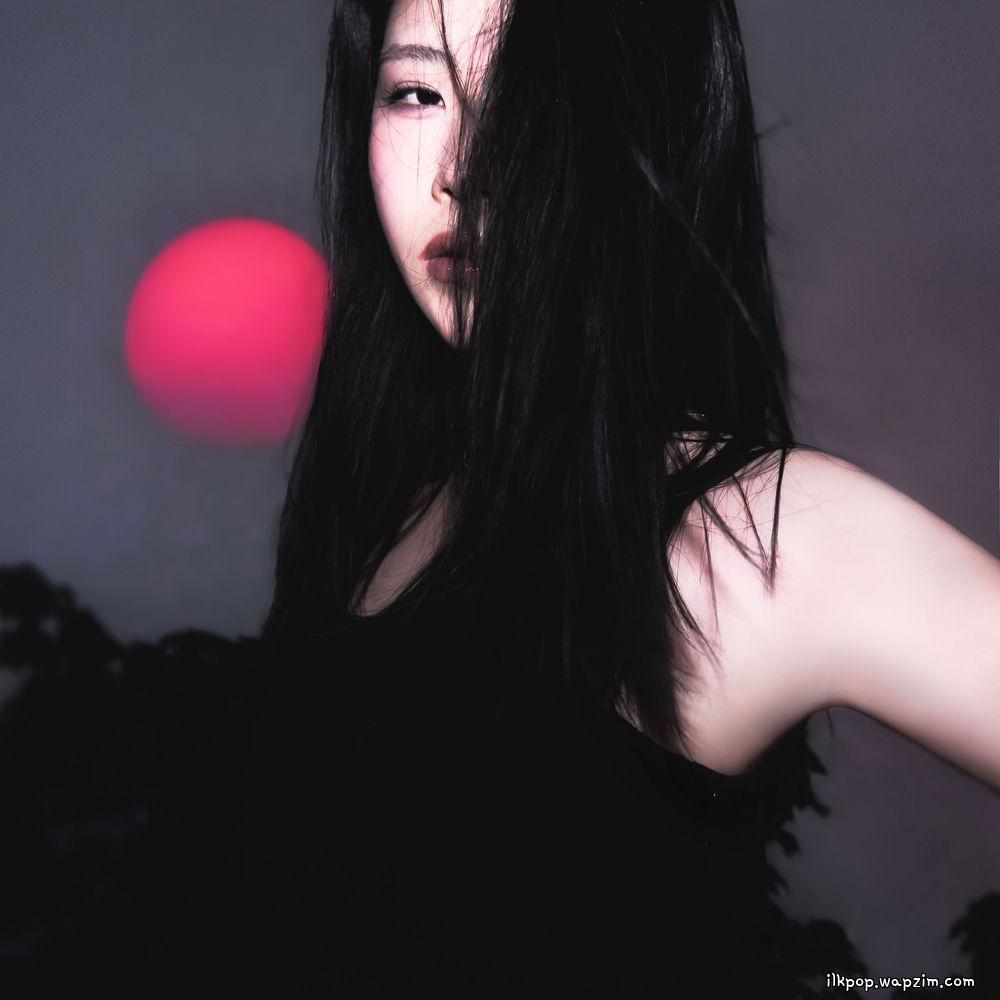 Cover lagu Itzel - Little Girl di Wallkpop