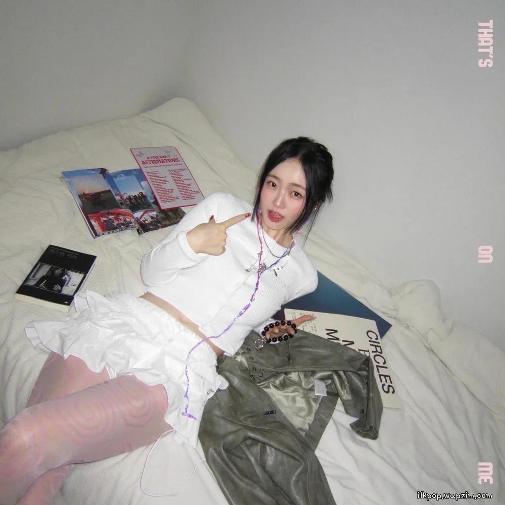 Cover lagu Izyperry - thats on me di Wallkpop