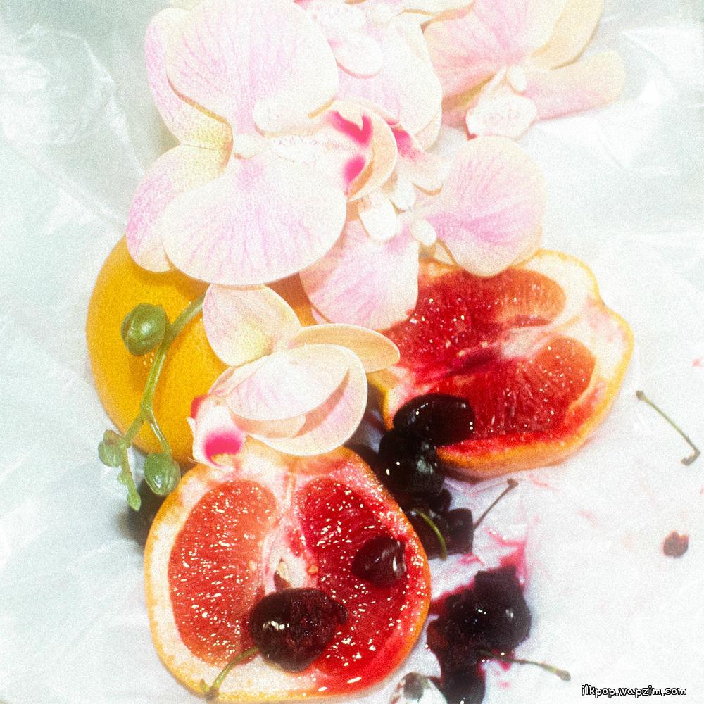 Cover lagu MADDYXP - grapefruit di Wallkpop