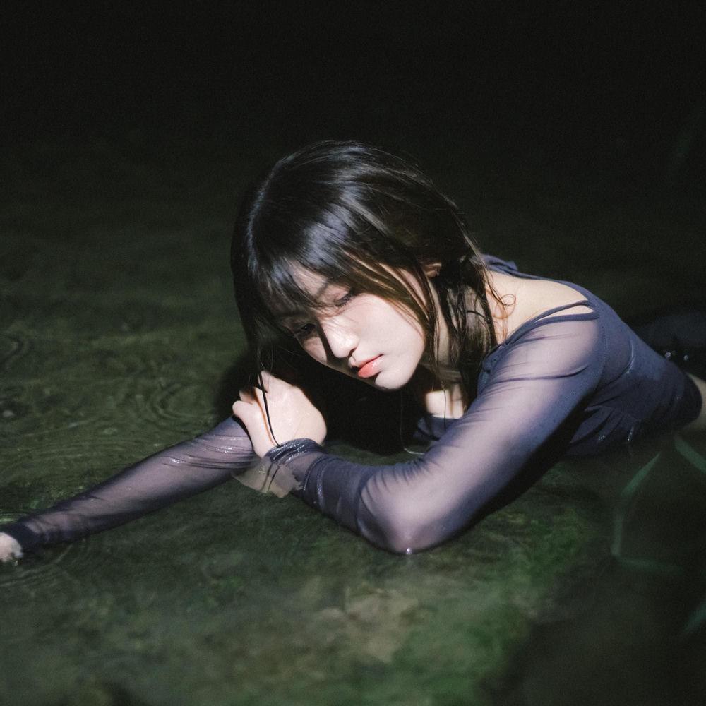 Cover lagu Minjeong - 하수구 (Down to the sea) di Wallkpop