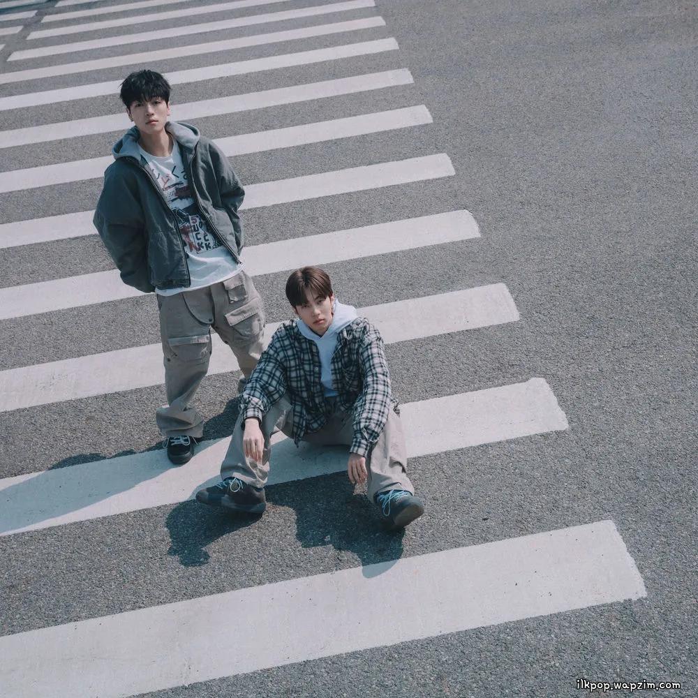 Cover lagu SEIN & Gist - 이렇게 너를 (INTO YOU) di Wallkpop