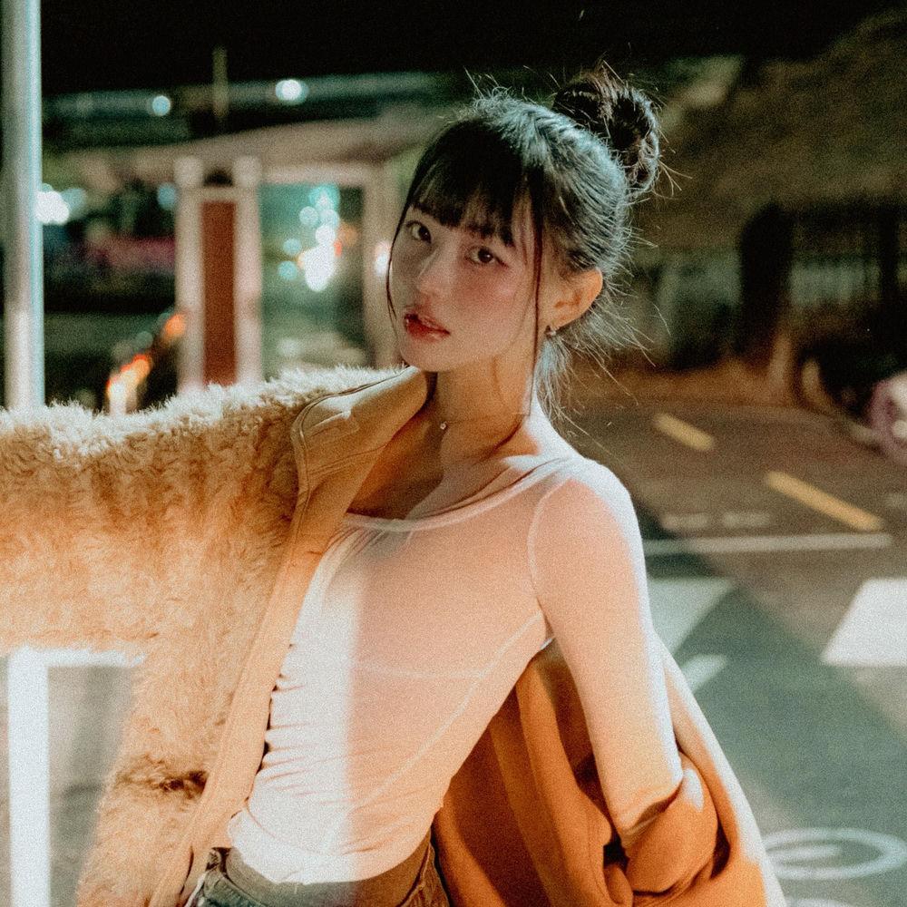 Cover lagu yourbeagle & Norwegian Wood - NEON di Wallkpop
