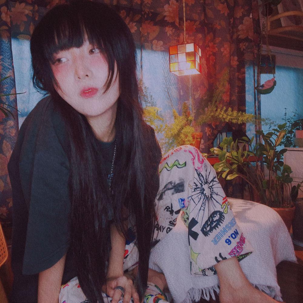 Cover lagu Yumewanaii - 또 비가와 (It's Raining) (Prod. By Seo Mary) di Wallkpop