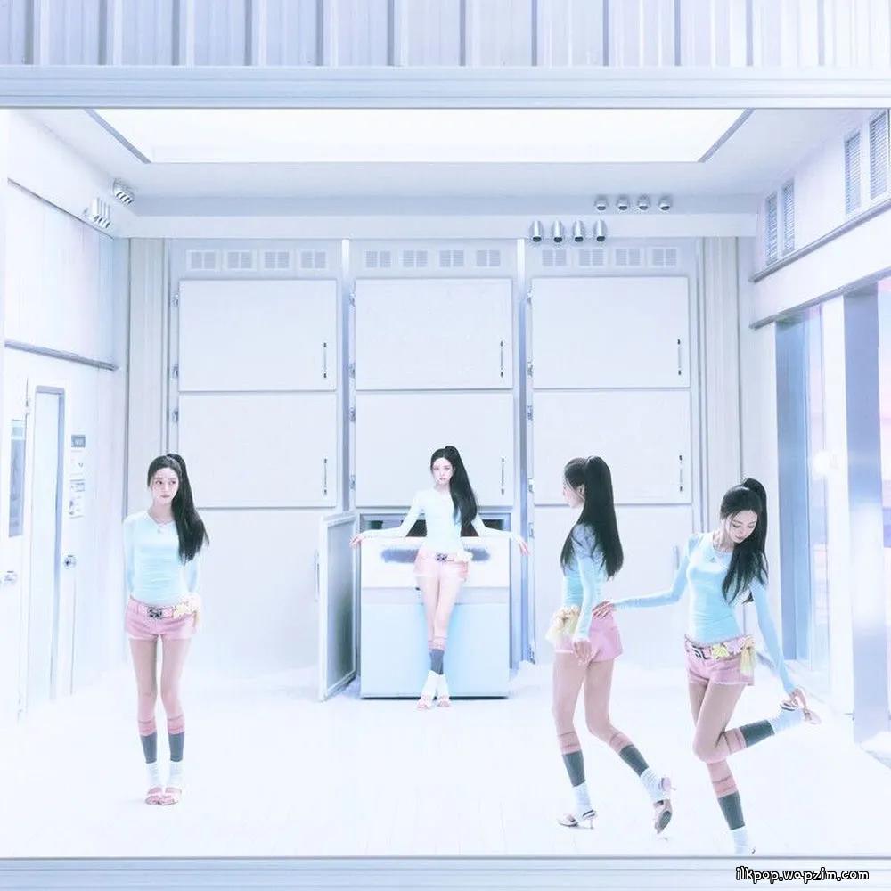 Cover lagu YUNA (ITZY) - Ice Cream (Sped Up Ver.) di Wallkpop